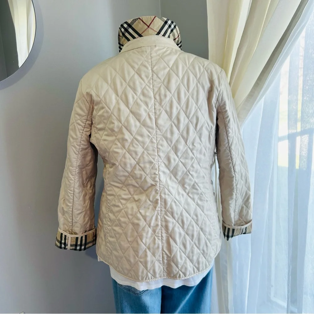 BURBERRY LONDON Diamond Quilted Coat - Picture 6 of 10